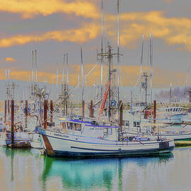 Yaquina bay marina in Oregon by Bruce Block