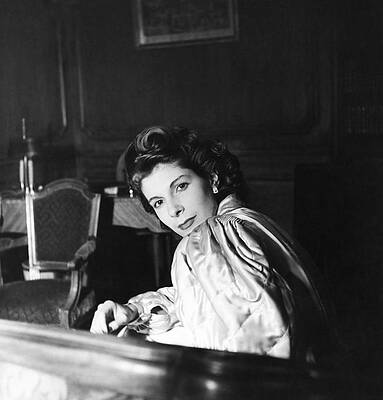 Europe Photograph - Portrait Of Countess Charles Emmanuel De La #1 by Horst P. Horst