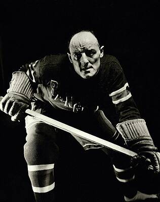 Vintage Hockey Player Portrait Wall Art