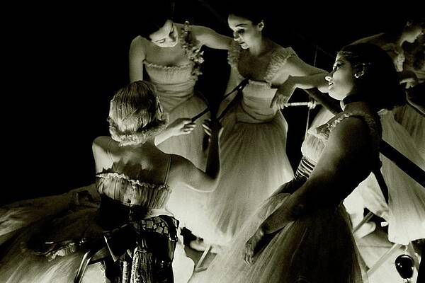 Dance Wall Art featuring the photograph Ballerinas In Radio City Music Hall by Remie Lohse
