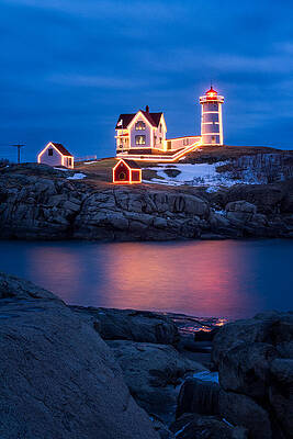 Christmas Time At Nubble Light. by Jeff Sinon