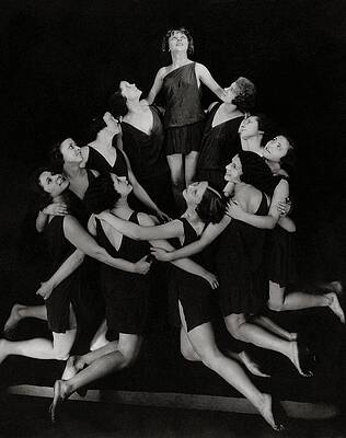 Group Of People Photograph - Duncan Dancers Of Moscow by Edward Steichen