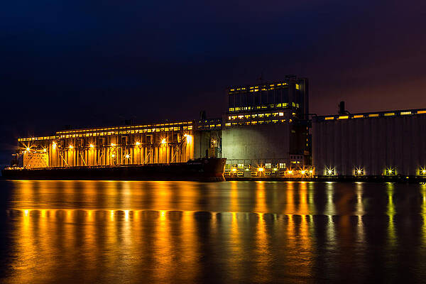 Sleeping Giant Photograph - Early Morning At The Elevator by Linda Ryma