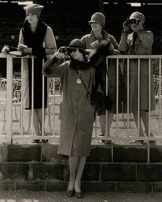 Women at the Races in 1920s Fashion Wall Art