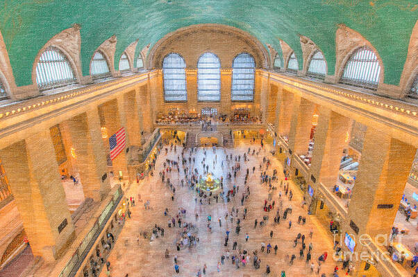 Wall Art featuring the photograph Grand Central Terminal Main Concourse I by Clarence Holmes