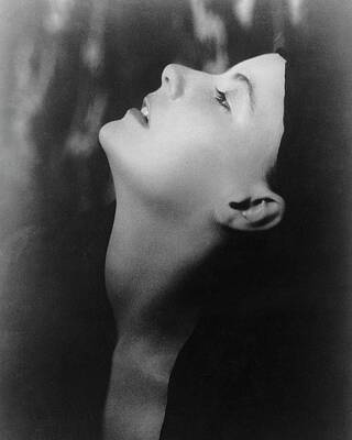 Wall Art featuring the photograph Greta Garbo Looking Up by Arnold Genthe