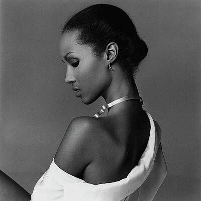 Elegant Profile Portrait Wall Art