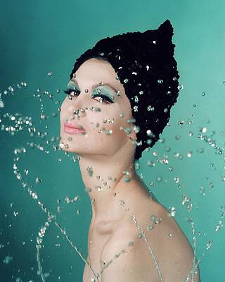 Model with Water Droplets Wall Art