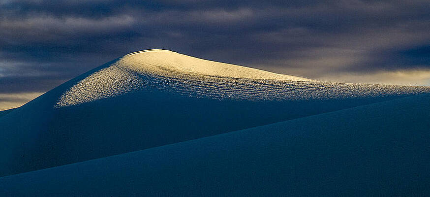 Dramatic Wall Art featuring the photograph Light At The Top Of White Sands by Jean Noren