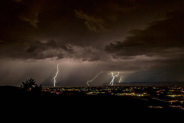 Nature Photograph - Lightning 23 by Jeff Stoddart