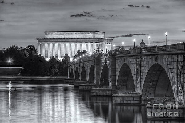 Lincoln Memorial and Reflecting Bridge Wall Art