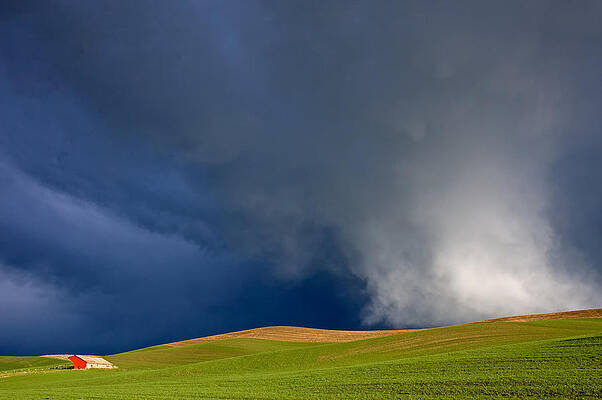 Mary Lee Photograph - Rising Storm Over The Palouse by Mary Lee Dereske