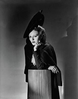 Elegant Woman in Vintage Attire Wall Art