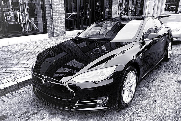 Tesla Model S by Olivier Le Queinec