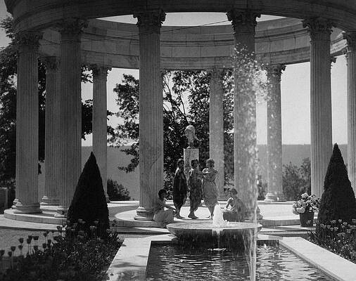 Group Of People Photograph - The Isadora Duncan Group Posing By A Water by Arnold Genthe