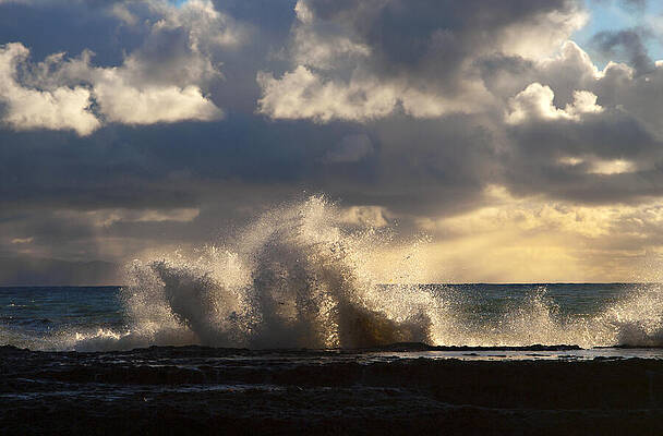 Sky Wall Art featuring the photograph The Pacific Calms Down by Joe Schofield