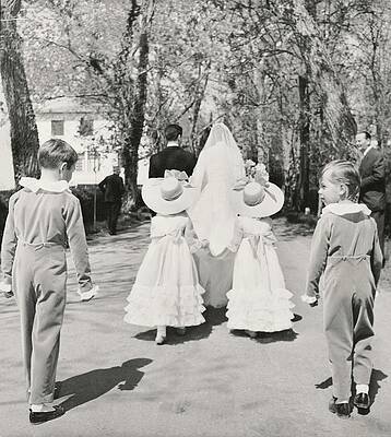 6 Wall Art featuring the photograph The Stone Family by Edward Steichen