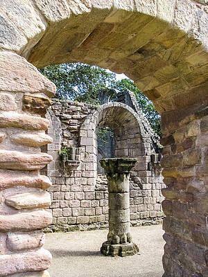 Architecture Wall Art featuring the photograph Through The Arch by Sue Leonard