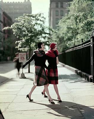 Vintage Fashion on City Street Wall Art