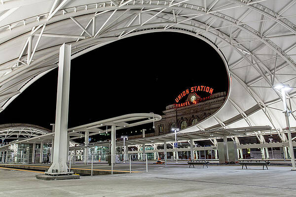 Color Wall Art featuring the photograph Union Station Night by Jeff Stoddart