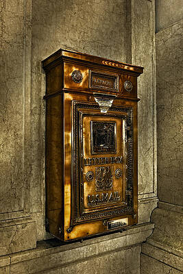 Nyc Wall Art featuring the photograph US Mail Letter Box by Susan Candelario