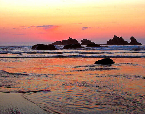 Dramatic Wall Art featuring the photograph Bandon by Jean Noren