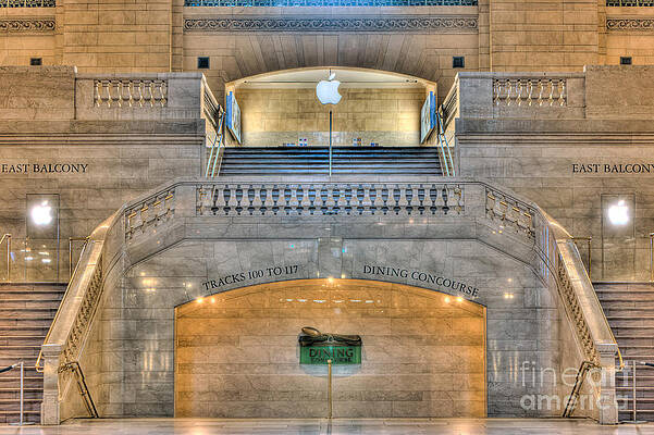 Wall Art featuring the photograph Grand Central Terminal East Balcony I by Clarence Holmes