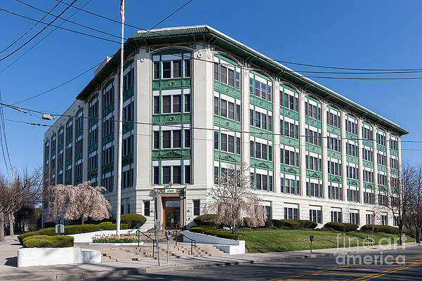 Wall Art featuring the photograph Landmark Life Savers Building I by Clarence Holmes