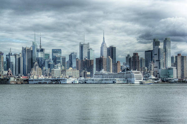 Photograph - NYC Skyline by Rob Narwid