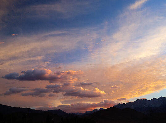 Wall Art featuring the photograph Sundown On The Sierras by Joe Schofield
