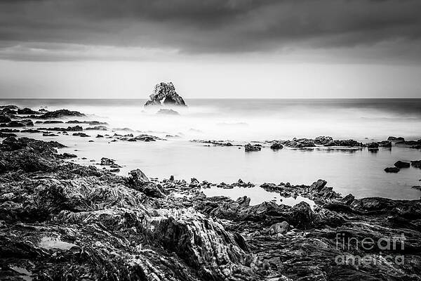 California Wall Art featuring the photograph Arch Rock In Corona Del Mar Newport Beach California by Paul Velgos
