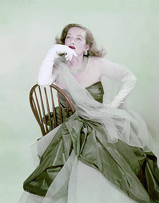 Bette Davis in Elegant Evening Gown Wall Art