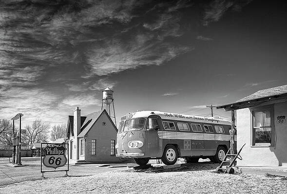 Vintage Bus on Route 66 Photograph
