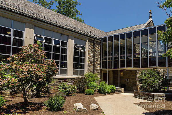 Villanova University Photograph - Chemical Engineering Building by William Norton
