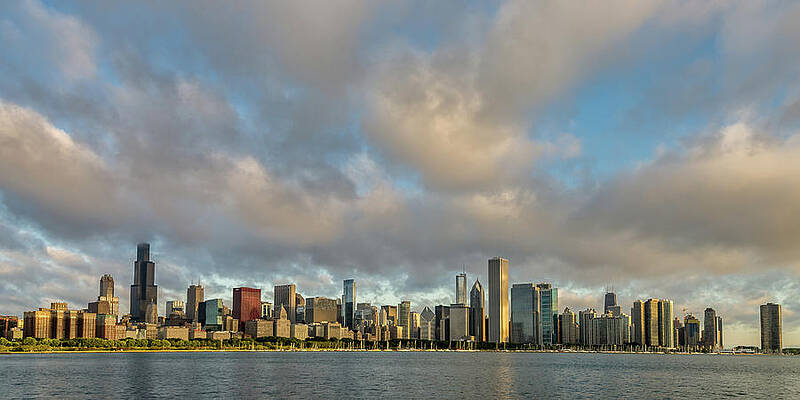 Great Lake Wall Art featuring the photograph Chicago Skyline by Steve L'Italien