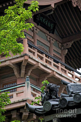 Flower Photograph - Chion-In Temple by Waterdancer