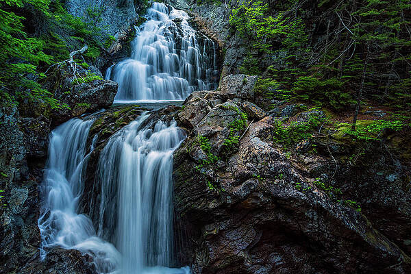 Wall Art featuring the photograph Crystal Cascade Pinkham Notch New Hampshire by Jeff Sinon