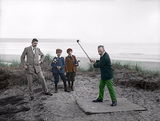 Card Wall Art featuring the digital art Golf 1907 Dream by Robert Newman