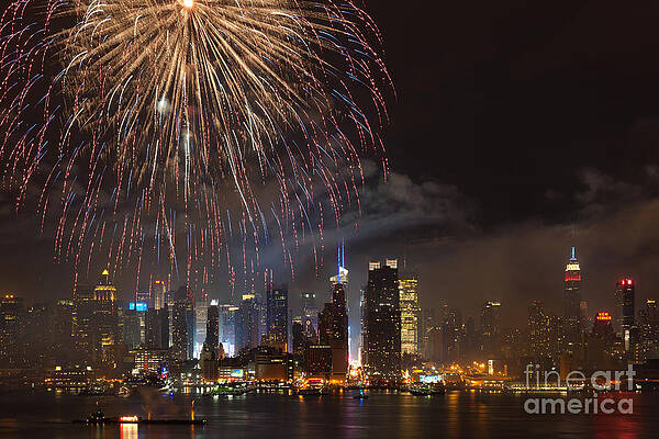 Wall Art featuring the photograph Hudson River Fireworks II by Clarence Holmes