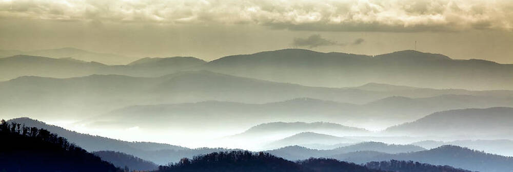 Wall Art featuring the photograph Looking At The Appalachian by Alberto Audisio