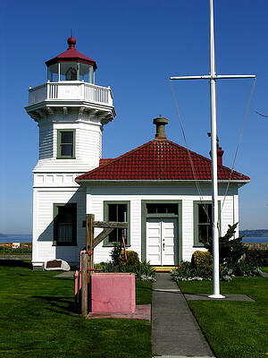 Washington Photograph - Mukilteo Lighthouse by C Thomas Cooney