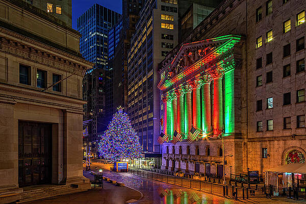 Christmas Lights at New York Stock Exchange Wall Art