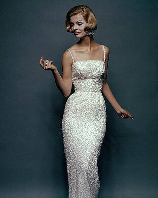 Wall Art featuring the photograph Snapping In Sequins by Bert Stern