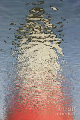 Wall Art featuring the photograph Tarrytown Lighthouse Reflection by Clarence Holmes