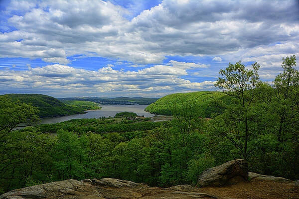 The Hudson From Bear Mountain Print
