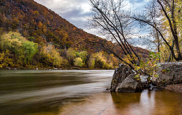 Photograph - The Shenandoah In Autumn by Ed Clark