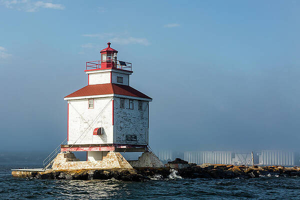 Wall Art featuring the photograph Thunder Bay Main by Linda Ryma