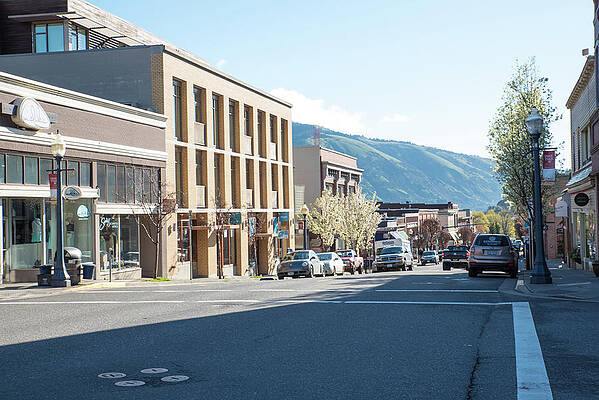 Oregon Wall Art featuring the photograph US Route 30 In Hood River by Tom Cochran