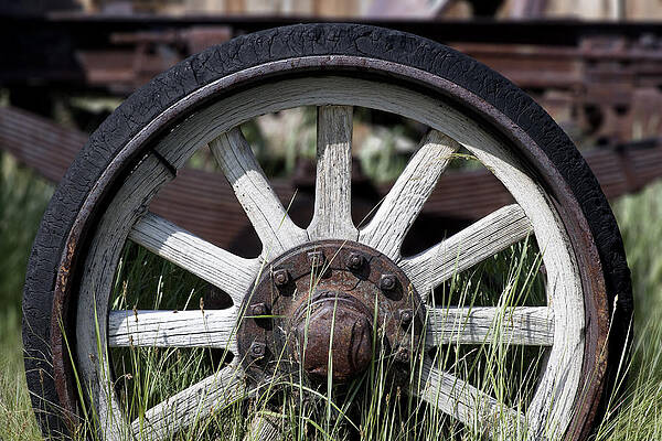 Rustic Wall Art featuring the photograph Wagon Wheel by Kelley King
