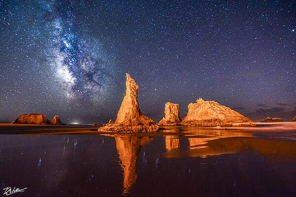 Milky Way Wall Art featuring the photograph Wizard Hat Milky Way by Russell Wells